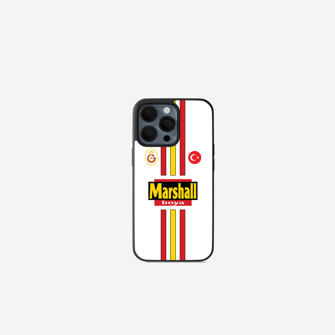 Hochwertige Galatasaray Retro Auswärtstrikot Handyhülle im nostalgischen Vintage Fußball Stil. Die glänzende Smartphone Hülle zeigt das klassische weiße Auswärts-Design mit rot-gelben Akzenten und Vintage GS Logo, inspiriert von glorreichen Süper Lig und Europapokal Zeiten.