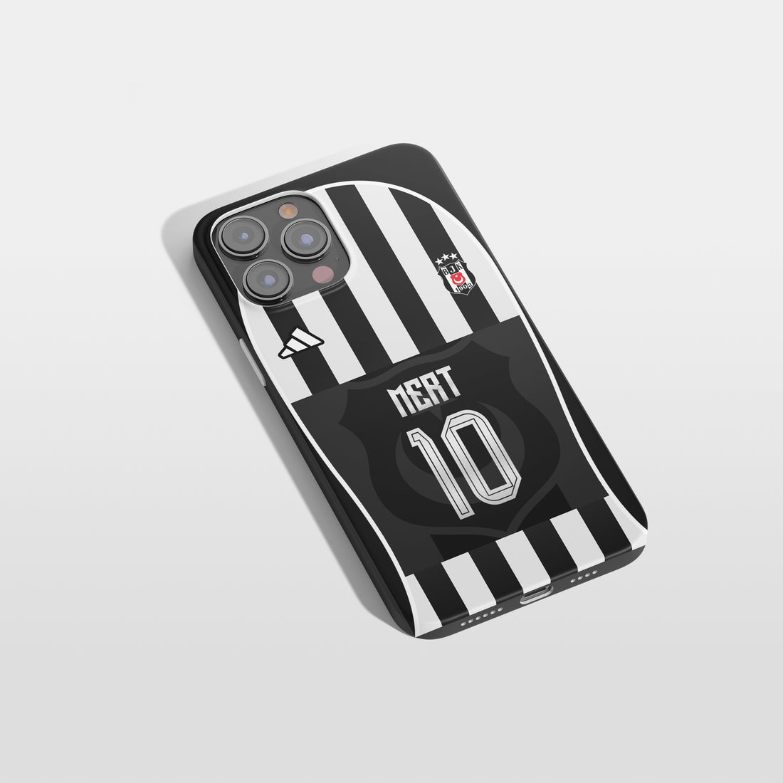 Beşiktaş Hülle Trikot-Design in Schwarz-Weiß mit Logo