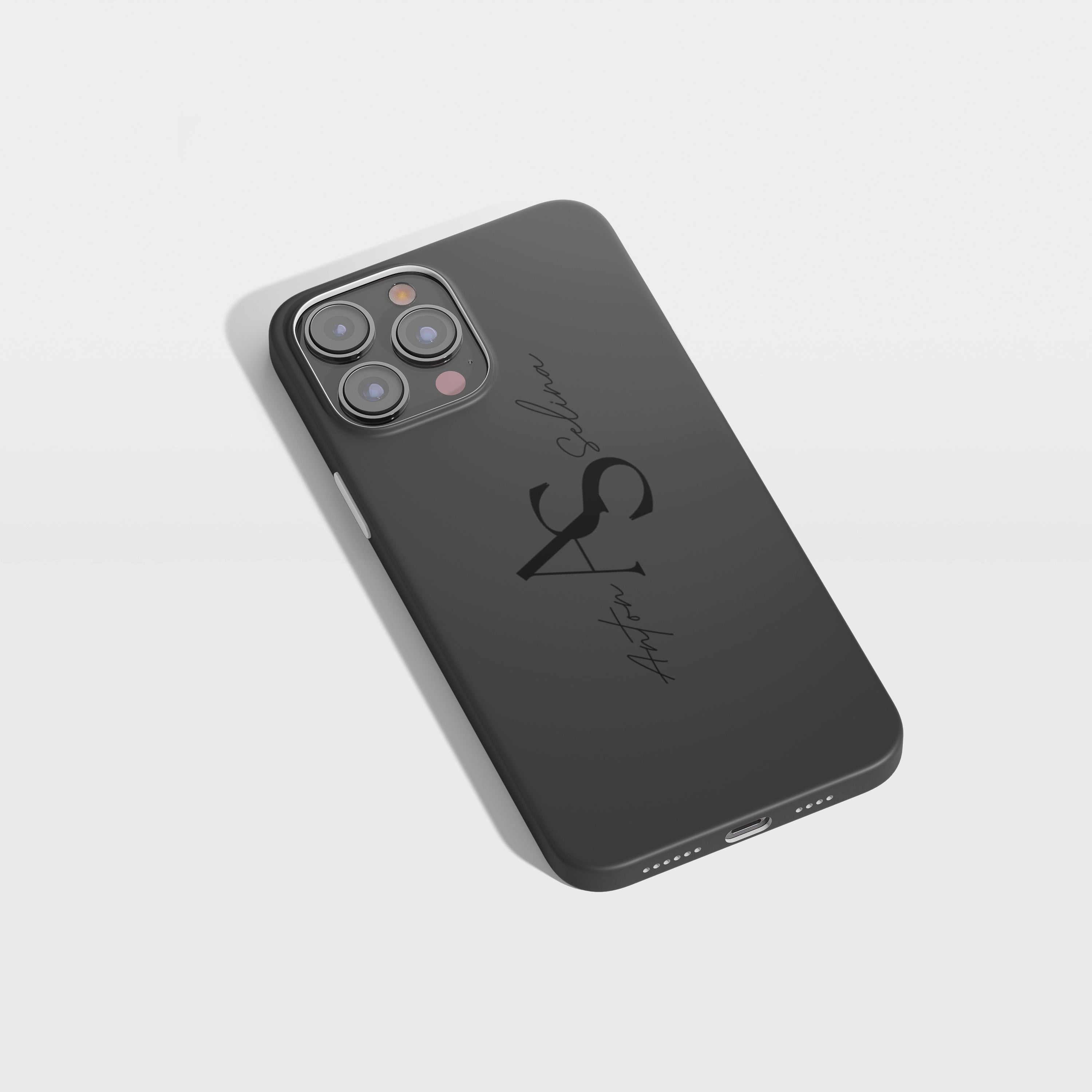 Handyhülle 2 Buchstaben ineinander mit optionalen Namen