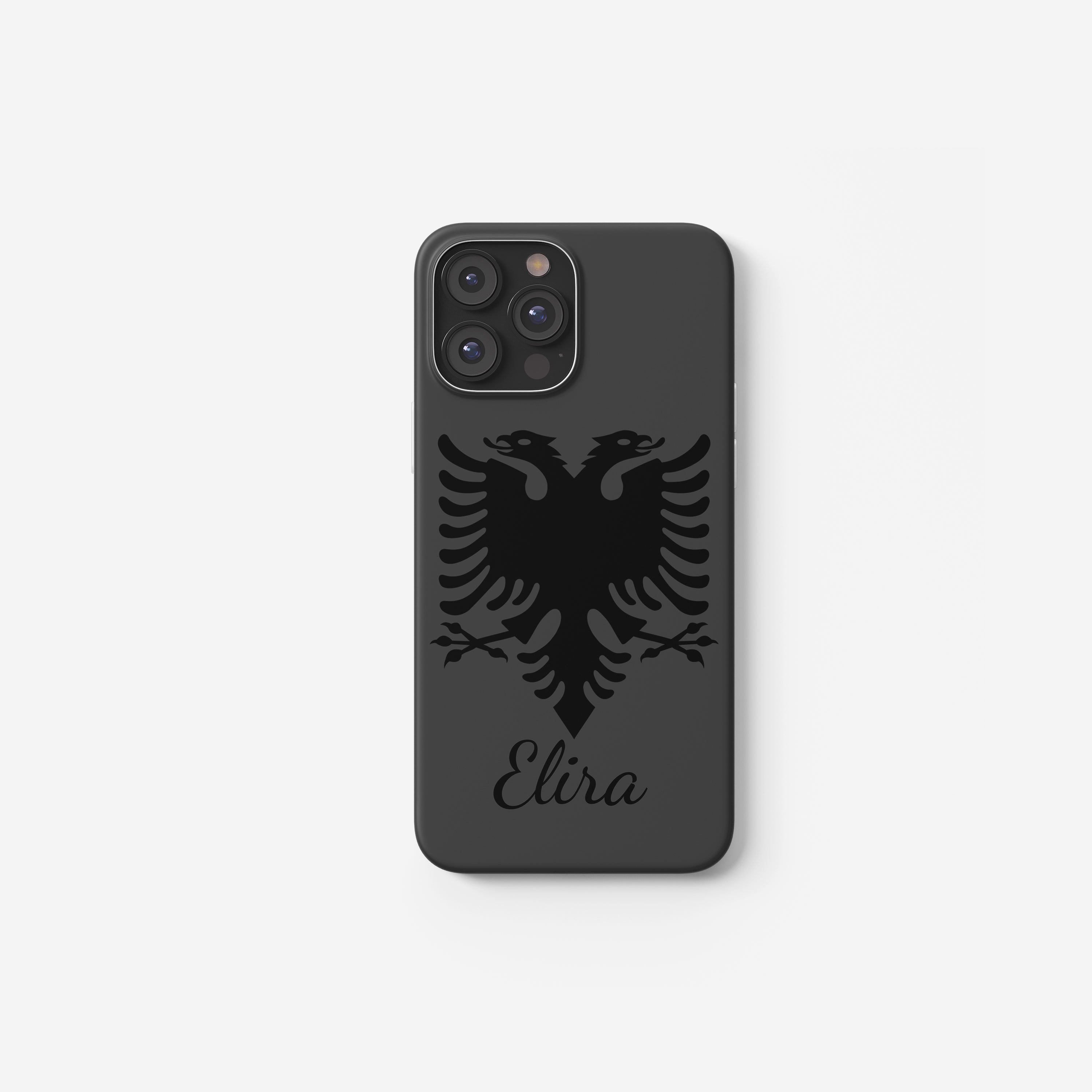 Case mit Albanien-Logo Gravur