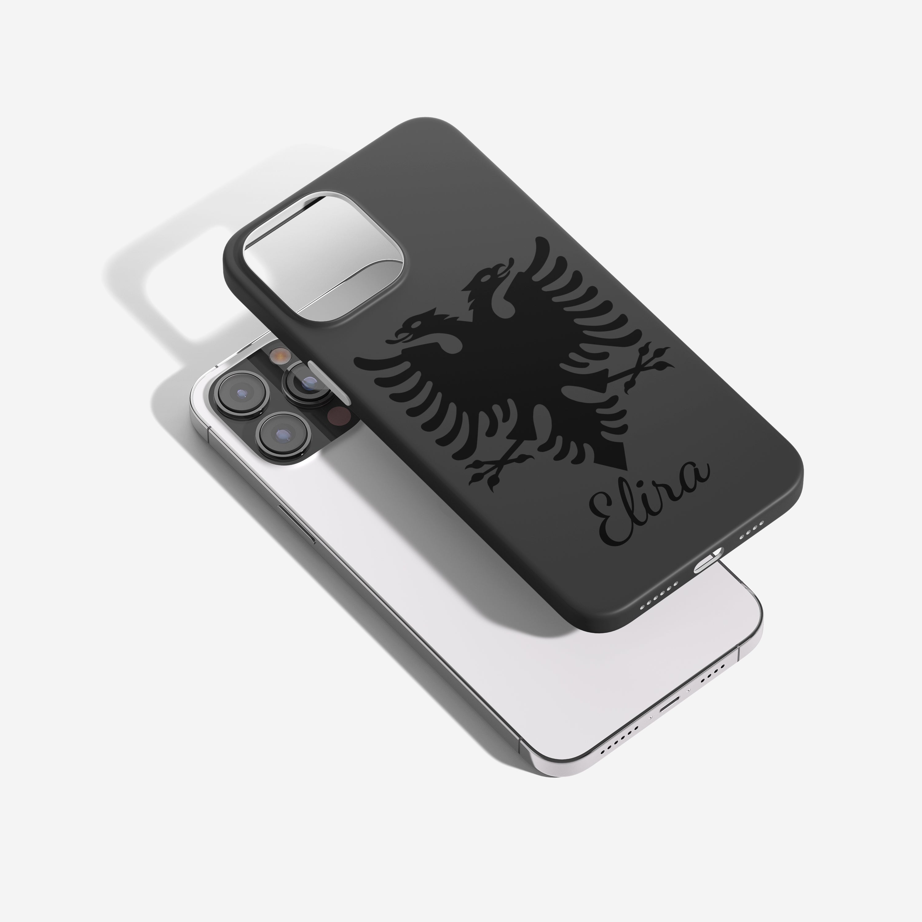 Case mit Albanien-Logo Gravur